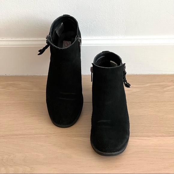 Blondo Waterproof Ankle Bootie - Black - Size 7M - Picture 3 of 16